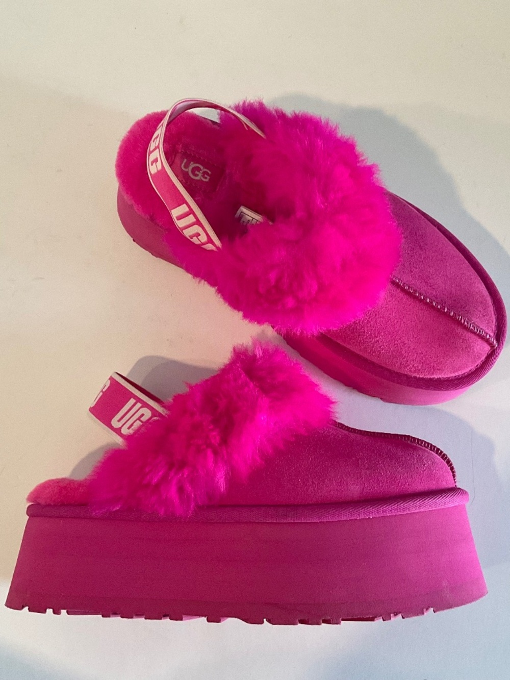 UGG Funkette Slide Hot Pink Strap Platform Sandals Size 6 LIKE NEW